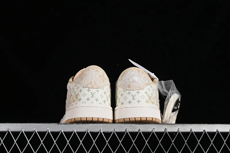 All categories Air Jordan Jordan series basketball shoes Air Jordan 1 Low Travis Scott x Fragment Design x Jordan Air Jordan 1 Low OG SP AJ1 Joe 1LV joint light coffee denim print low-top cultural casual sneakers SJ2068-006